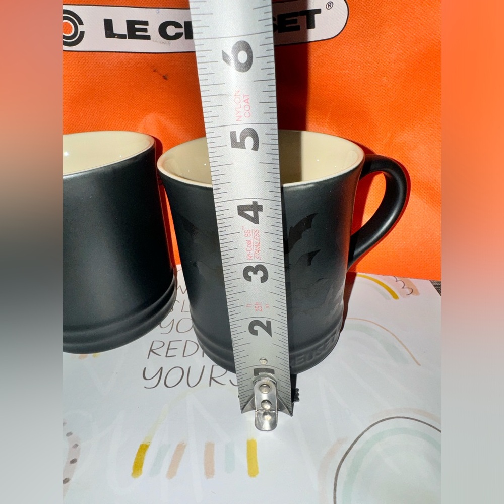 NIB Set Of 6 LE CREUSET 14 Oz Mug Bats Licorice Matte Black Halloween Coffee Cup - Picture 4 of 9